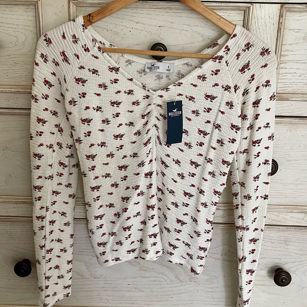 Hollister Long Sleeve Top